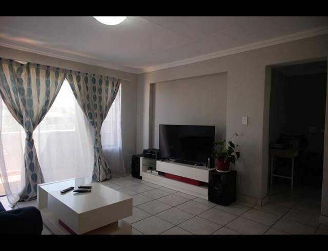2 BEDROOM APARTMENT FOR SALE IN HALFWAY GARDENS